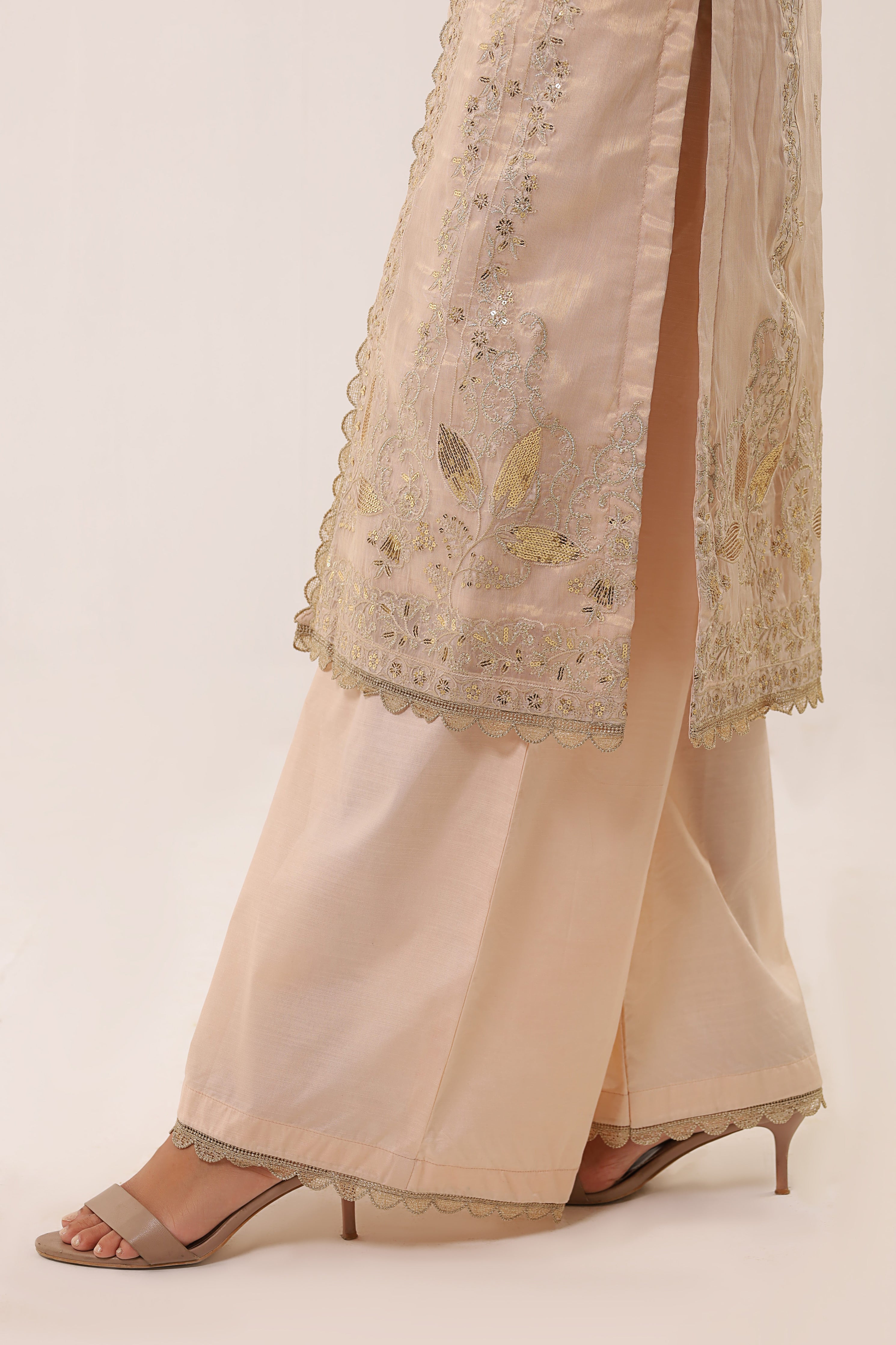 3 Piece Noor-e-Falak Embroidered Suit